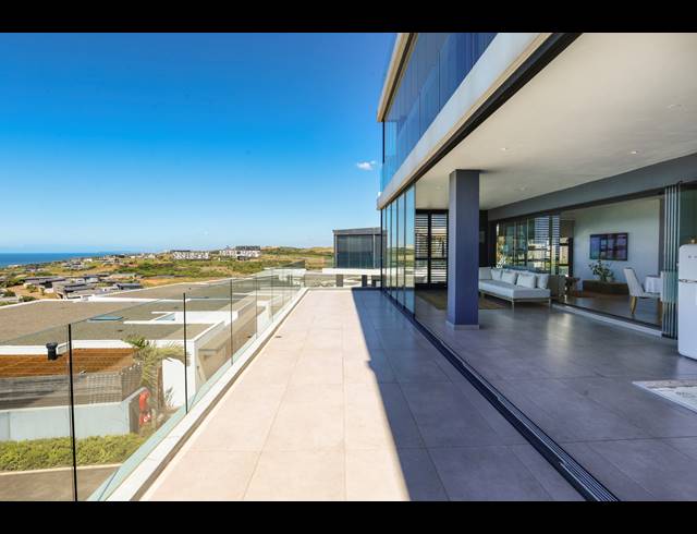 3 BEDROOM APARTMENT FOR SALE IN SIBAYA PRECINCT
